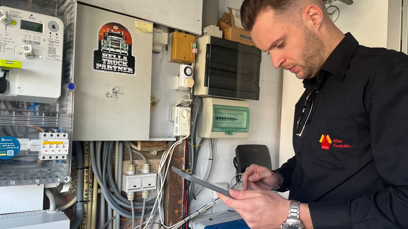 Maison achetée avec une installation électrique non conforme? Votre plan d'action et la règle des 18 mois