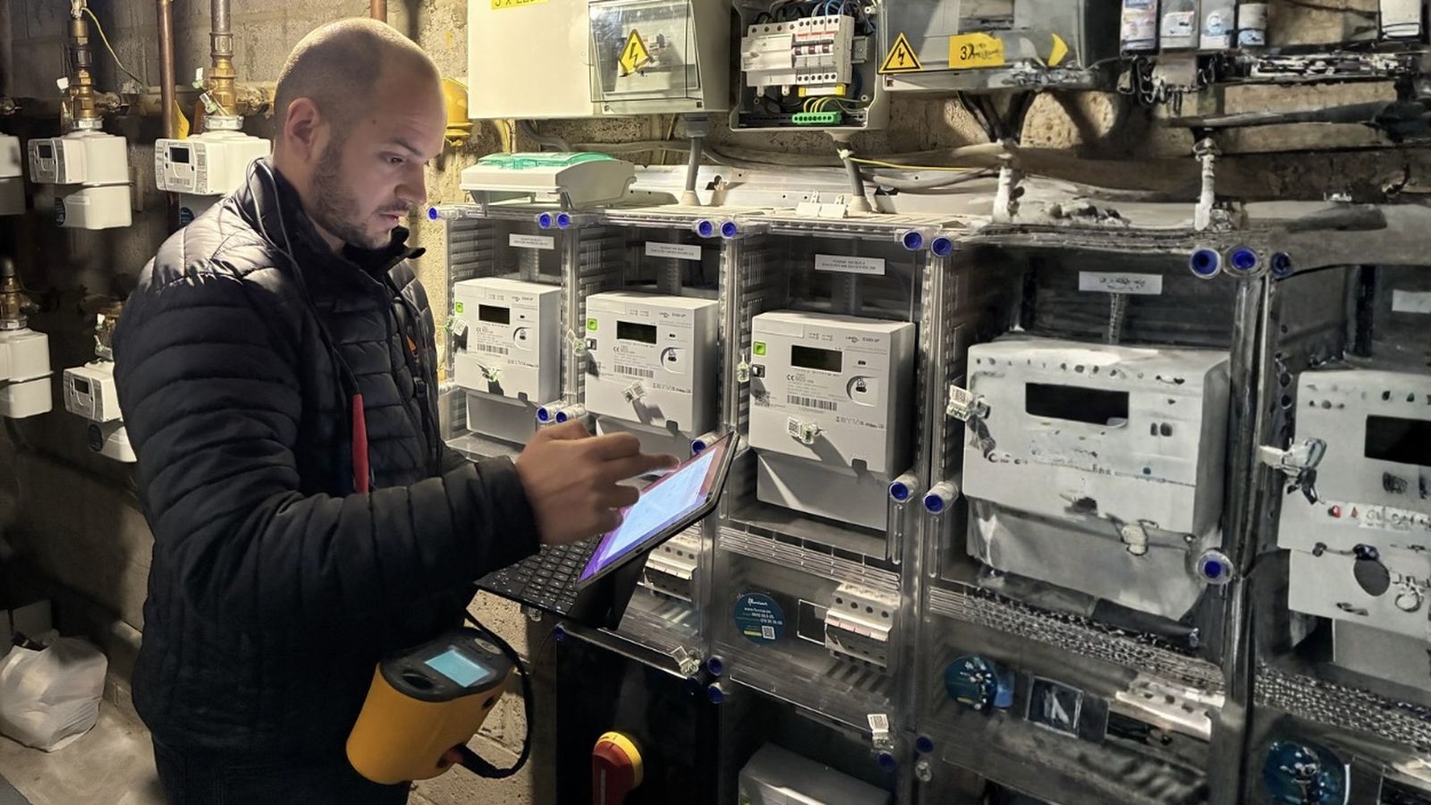 Certificat électrique Vinçotte : démarches, remplacement et prix 2026
